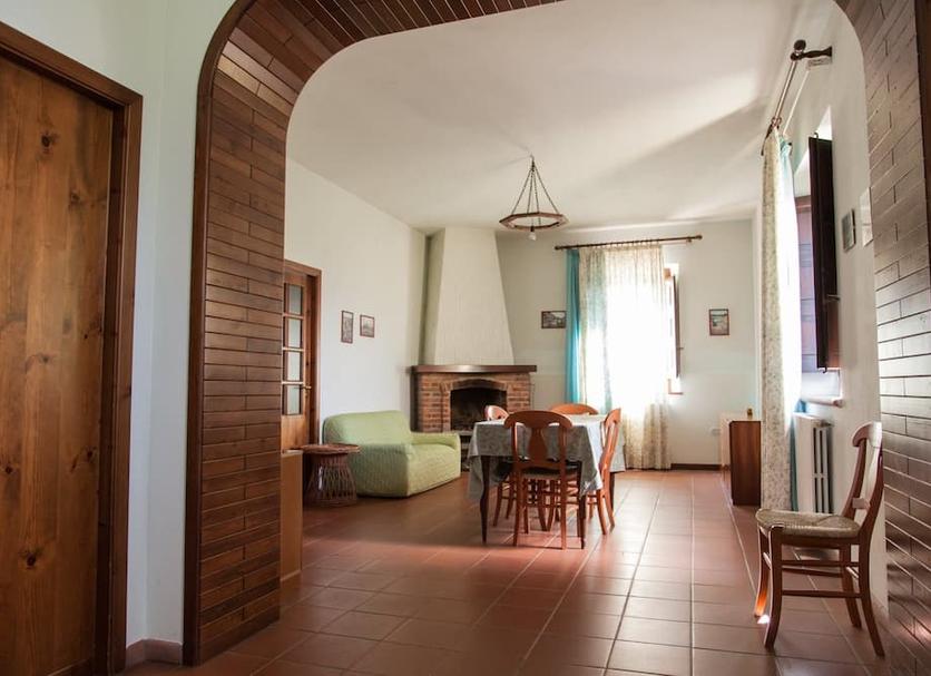 Dining room Photo