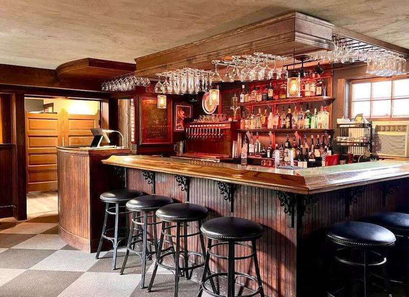 Bar Photo