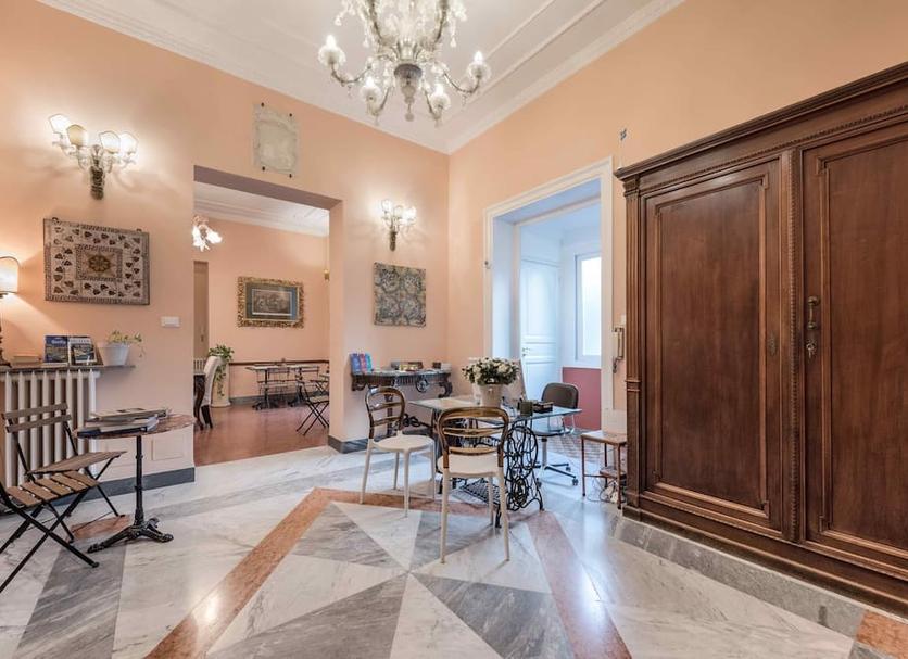 Dining room Photo
