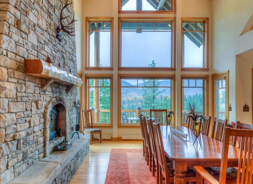 Dining room Photo