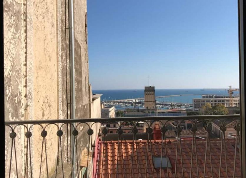 Balcony Photo