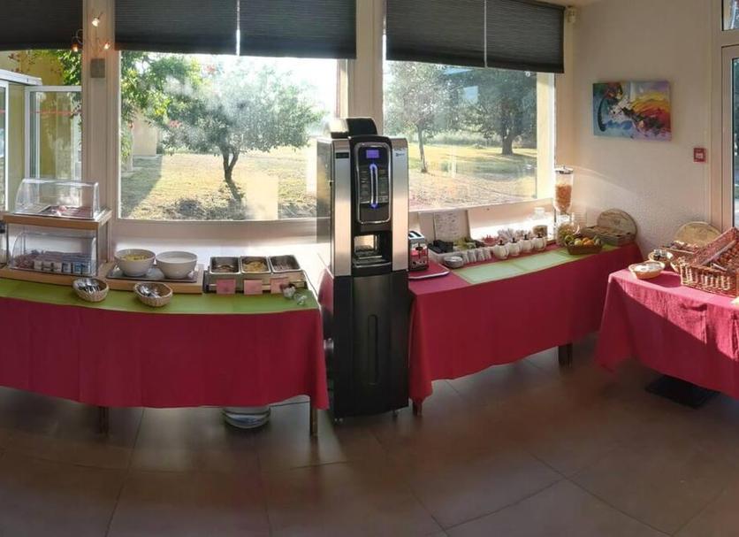Buffet Photo