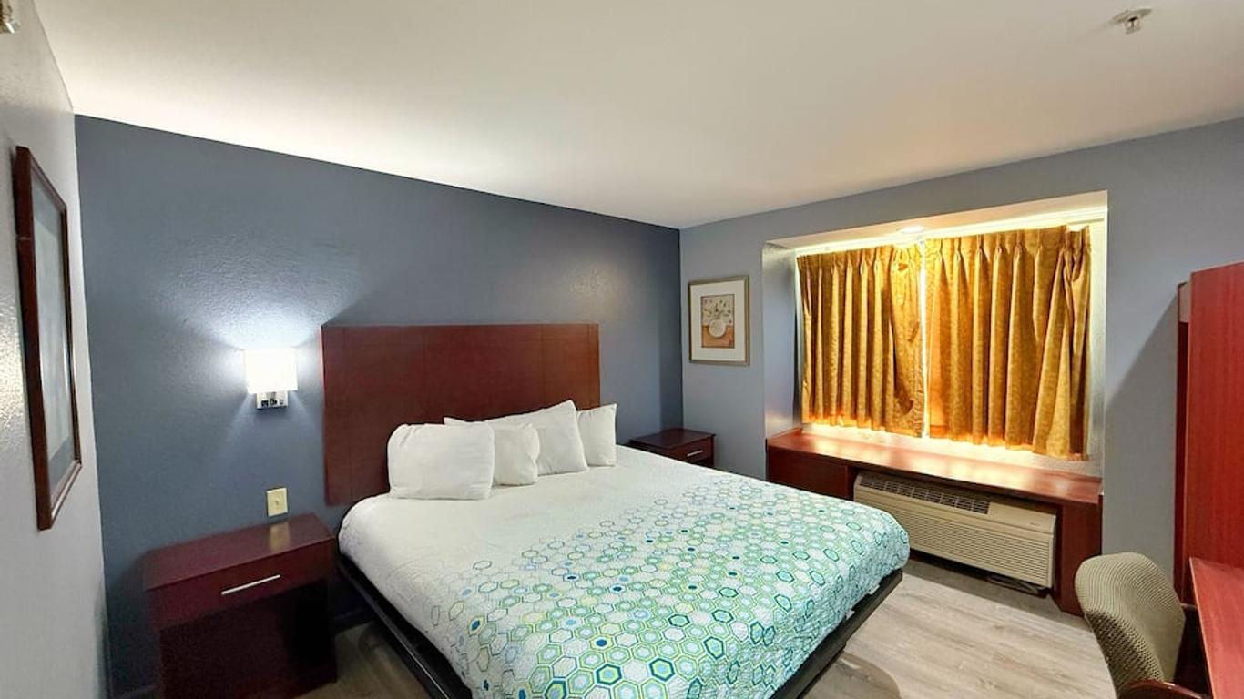 Blisspoint Inn & Suites, Northwood