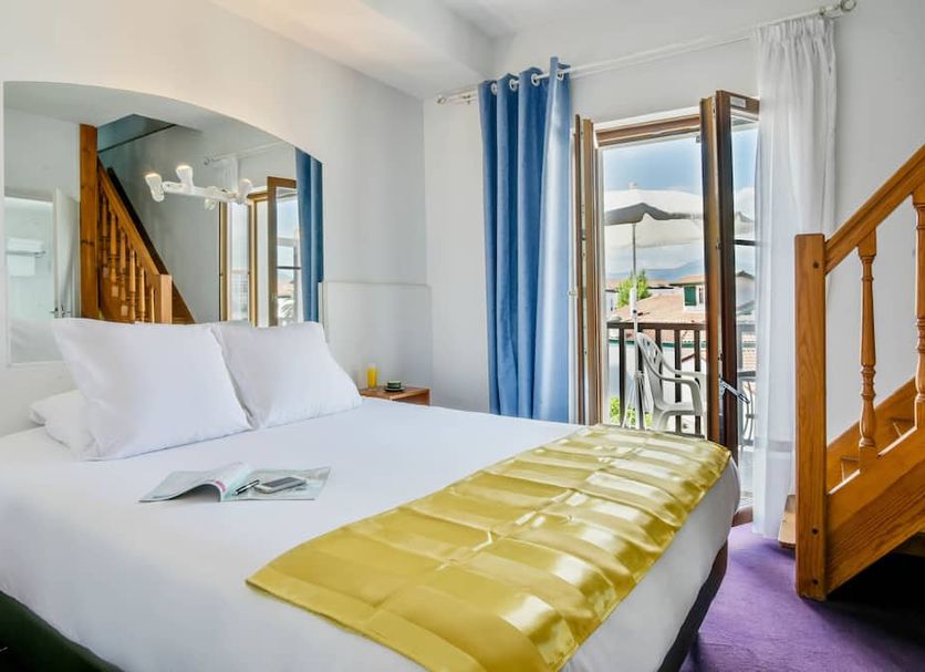 Logis Hotel Bergeret Sport in Hendaye, guest room with balcony and sea view