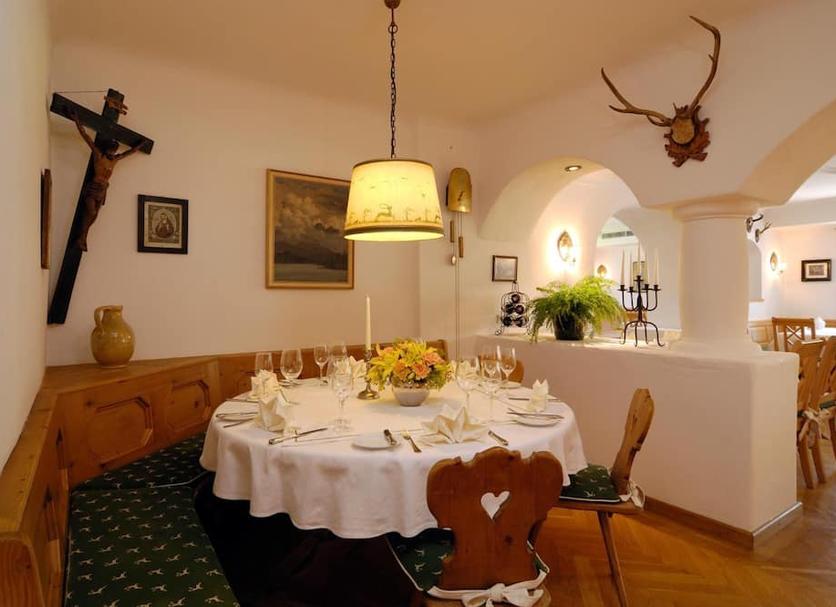 Dining room Photo