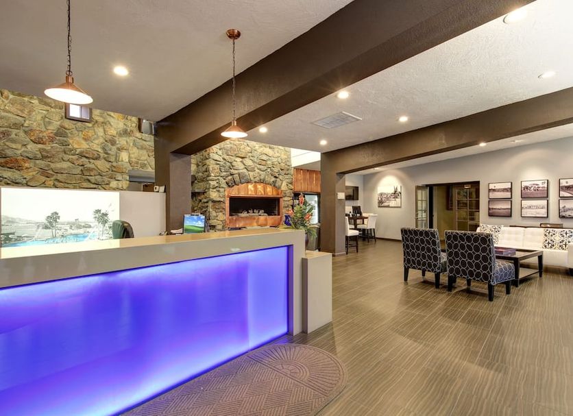 Front desk Photo