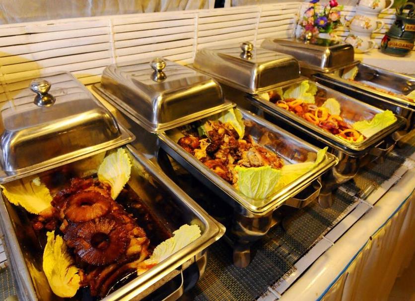 Buffet Photo