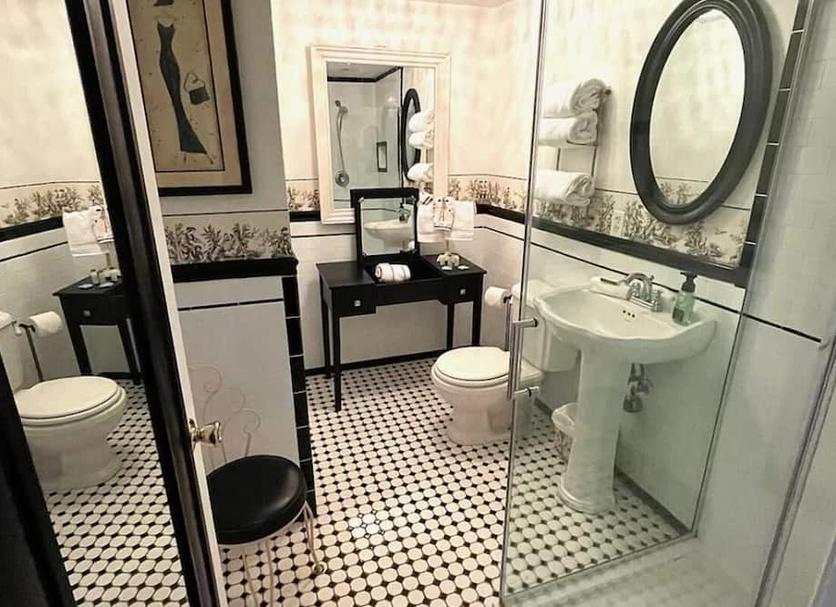 Bathroom Photo