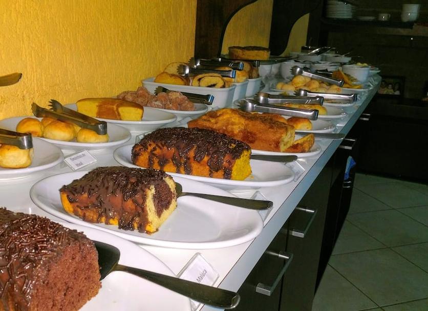 Buffet Photo