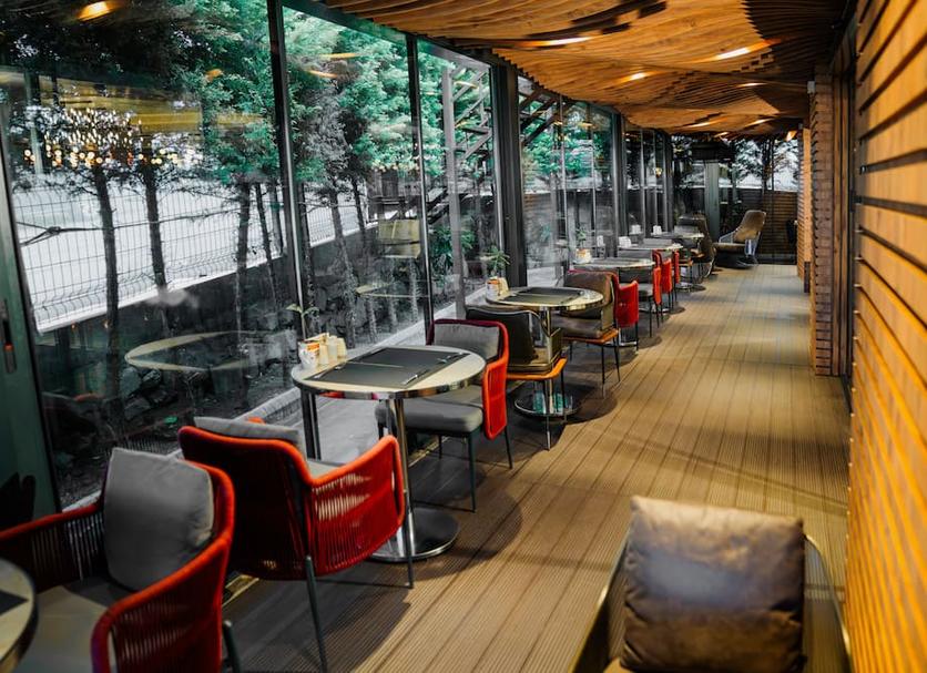 Restaurant Photo
