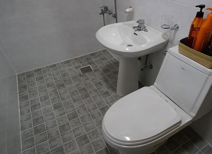 Bathroom Photo