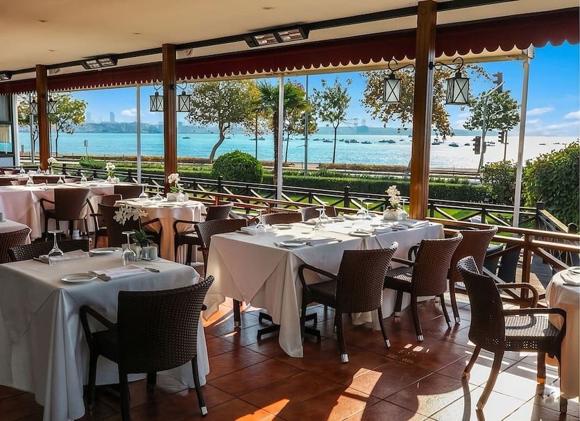 Restaurant Photo