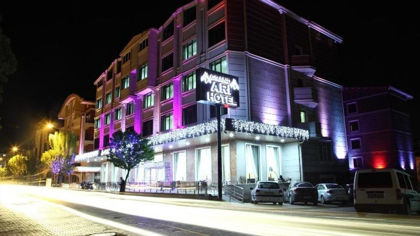 Grand Ari Hotel