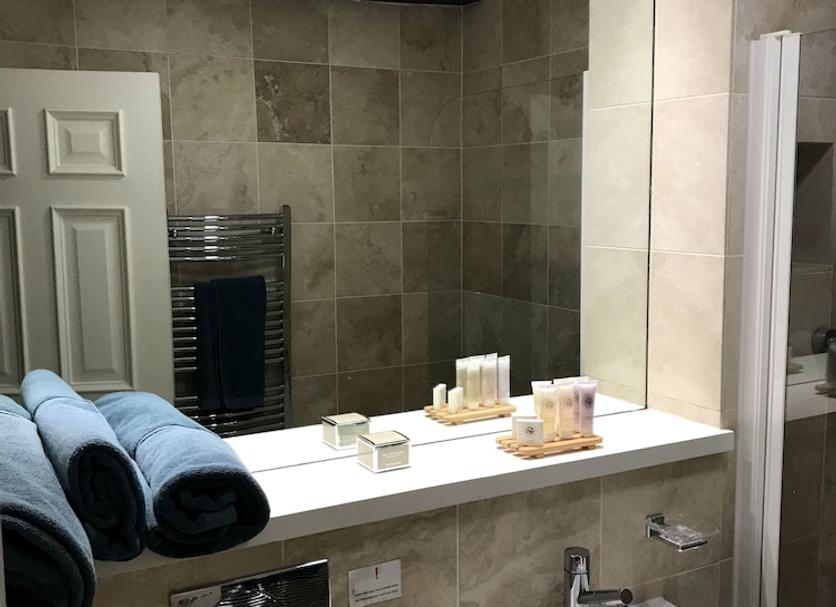 Bathroom Photo
