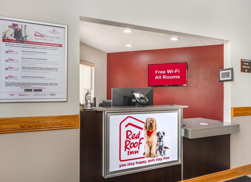 Front desk Photo