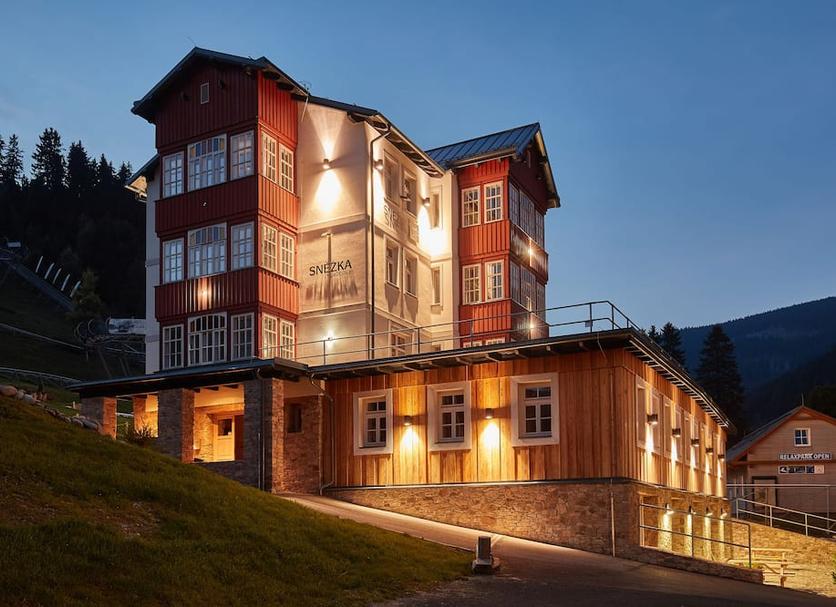 Building Photo