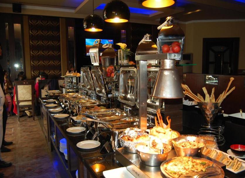 Buffet Photo