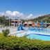 Hotel Majam's Resort, San Gil: outdoor pool and children's splash area with hillside views