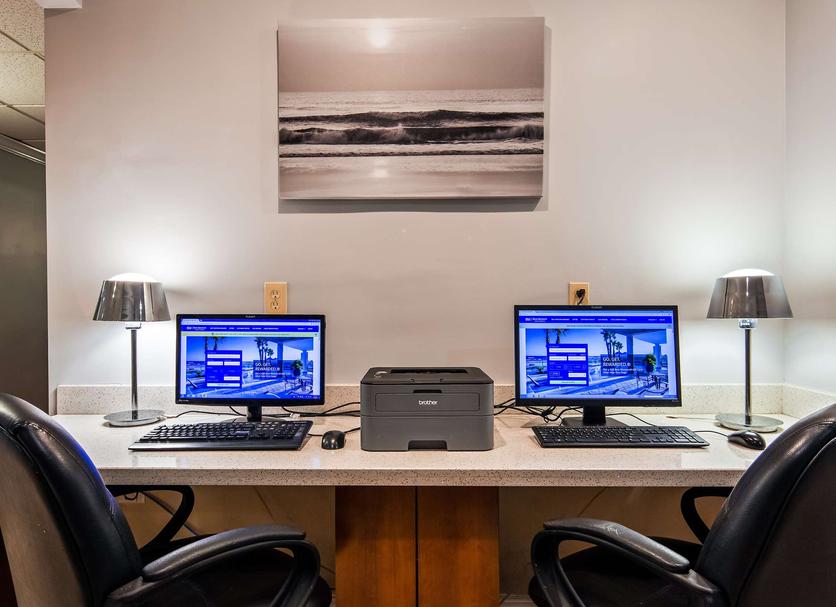 Business center Photo