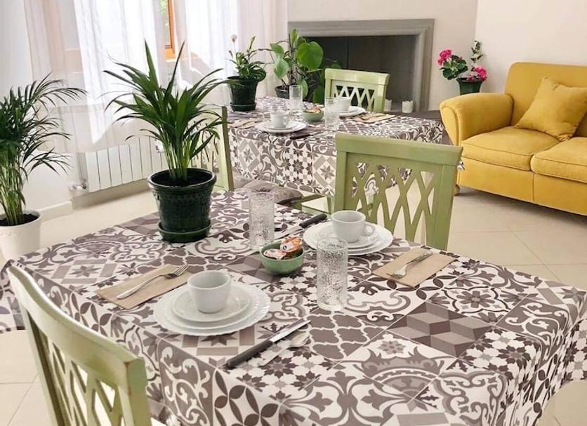 Dining room Photo