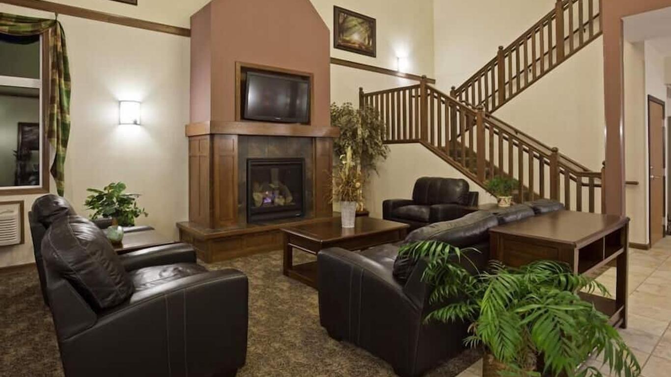 GrandStay Hotel & Suites Parkers Prairie