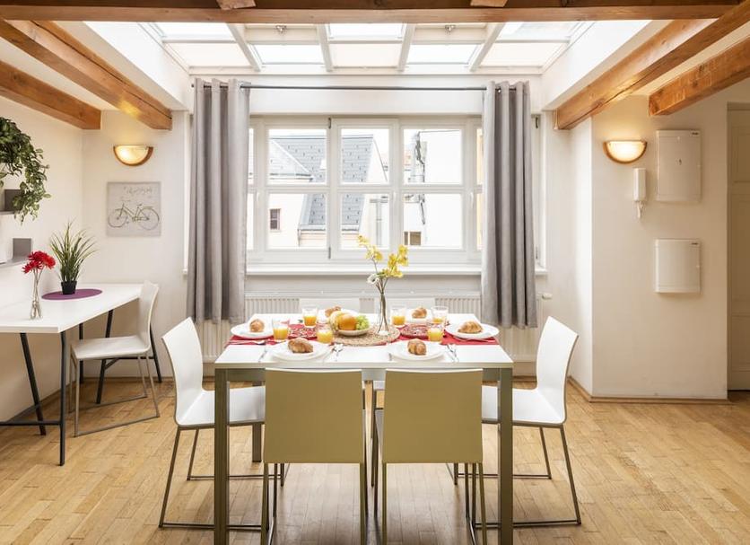 Dining room Photo