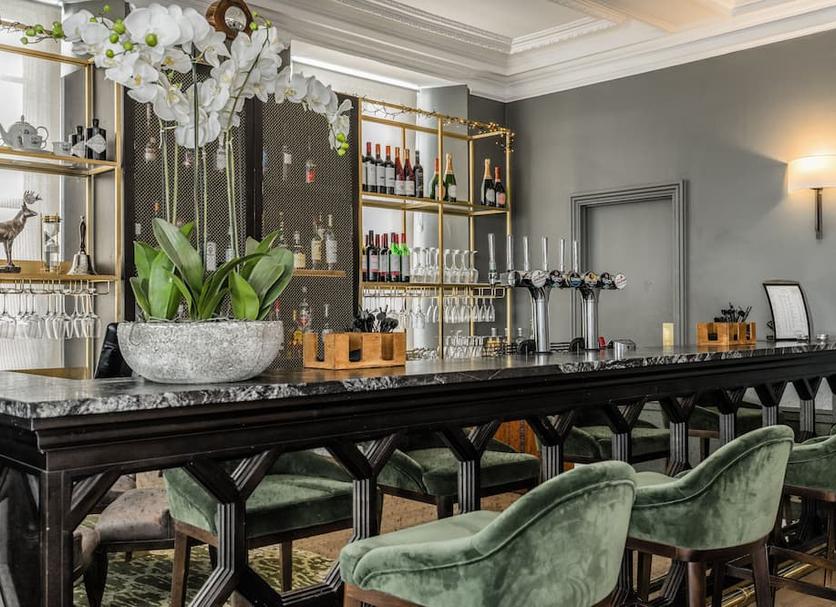 Bar Photo