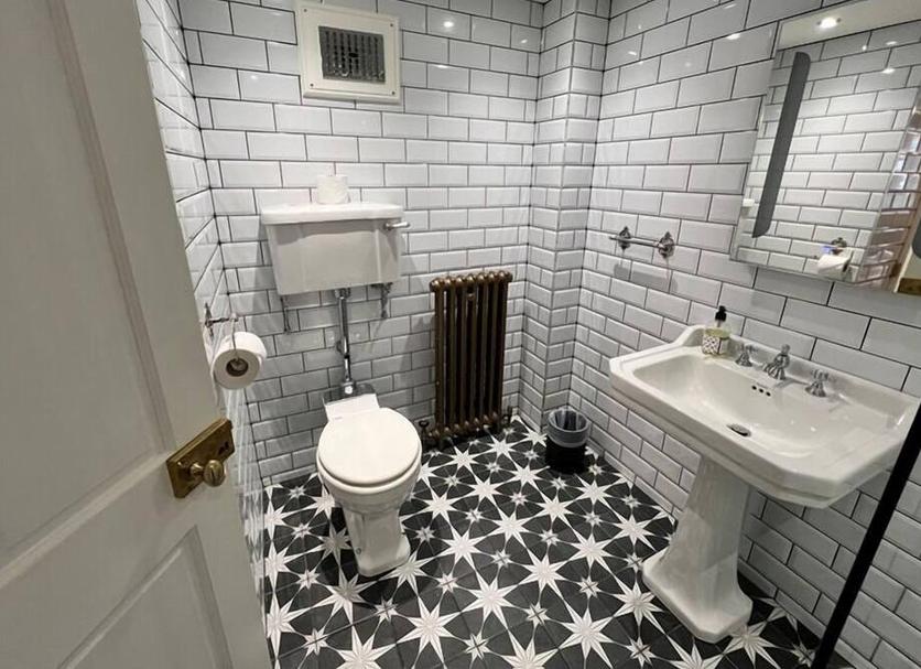Bathroom Photo