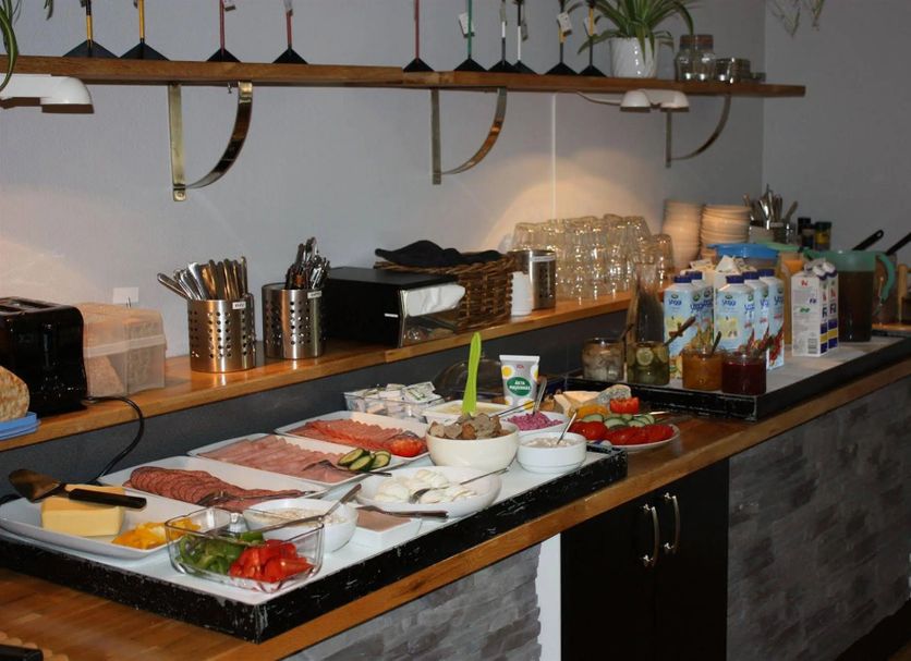 Buffet Photo