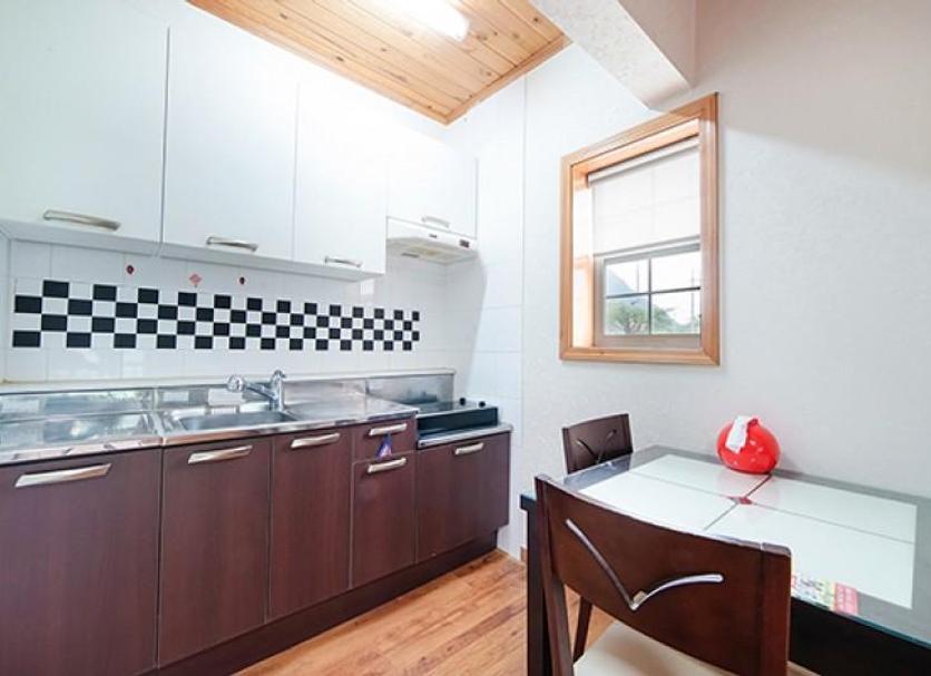 Kitchen Photo