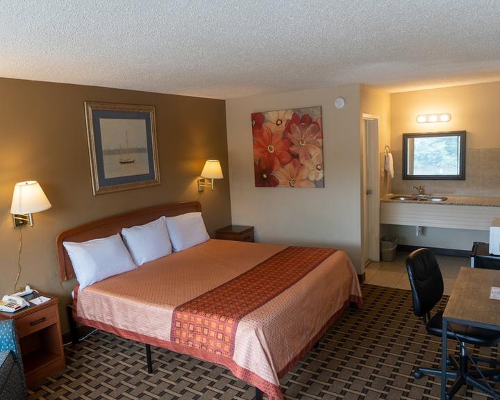 Red Carpet Inn Suites 75 Kinston Hotel Deals Reviews Kayak