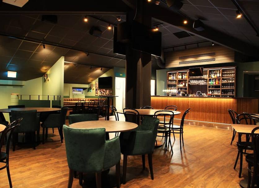 Bar Photo