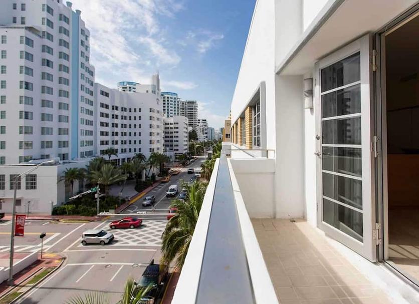 Balcony Photo