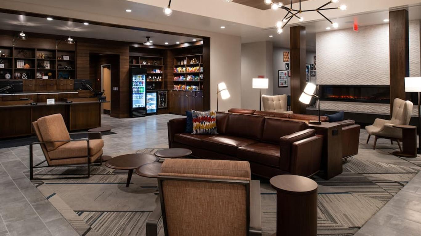 Four Points by Sheraton Kansas City Olathe