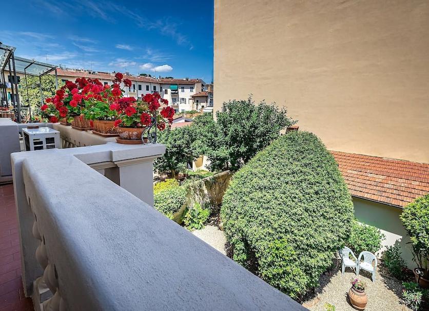 Balcony Photo