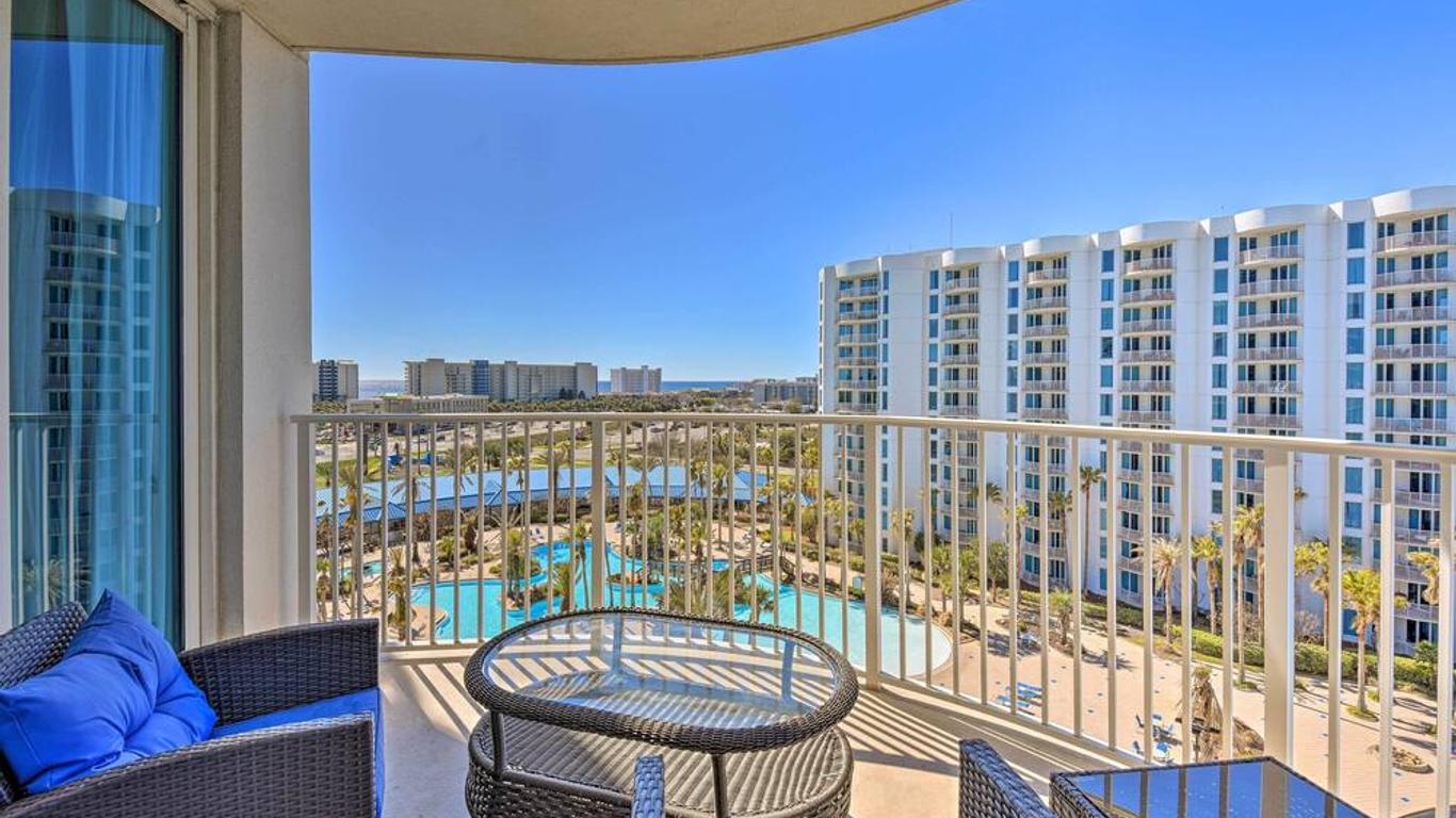 Modern Resort Condo with Balcony - Walk to Beach!