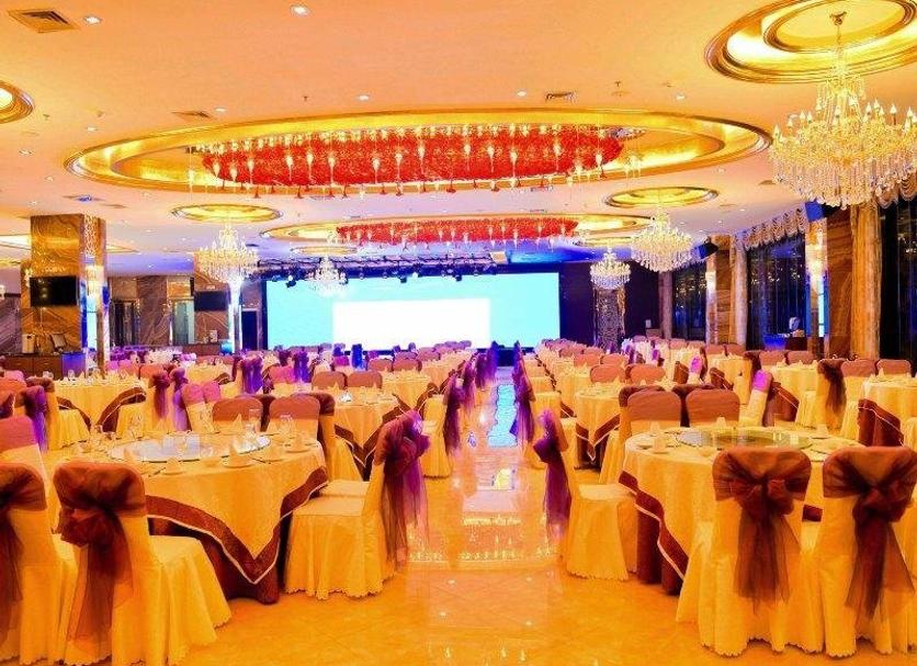 Banquet hall Photo