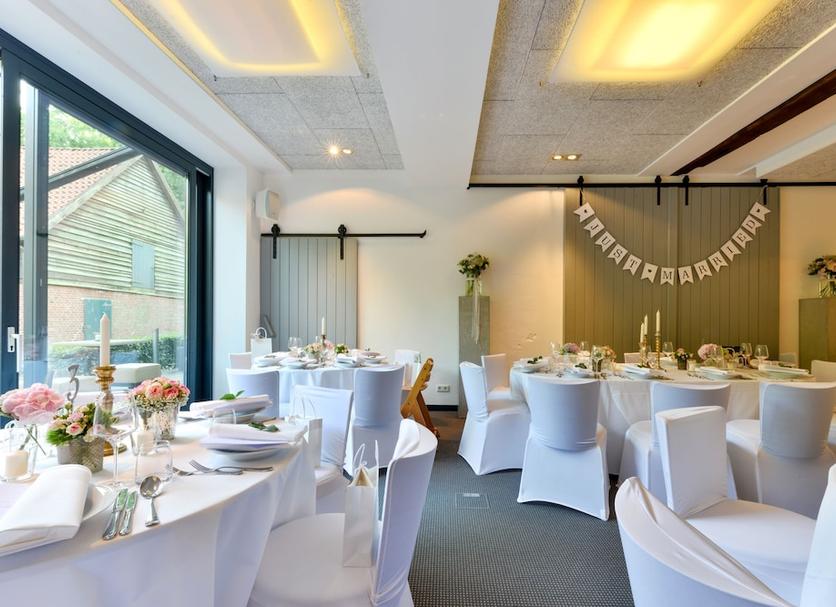 Banquet hall Photo
