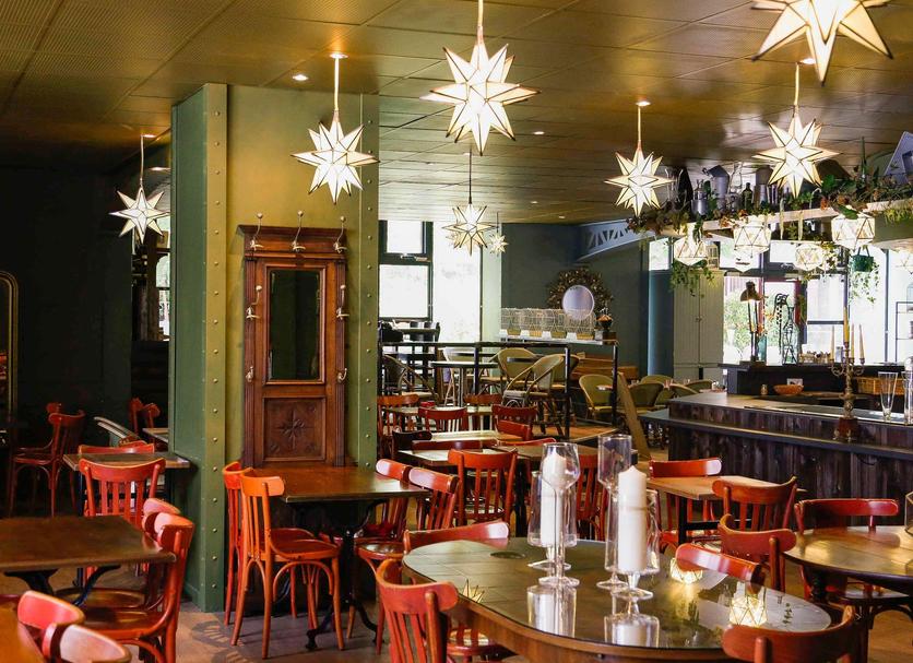 Restaurant Photo