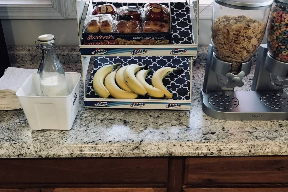 Buffet Photo