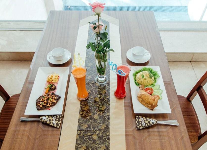 Dining room Photo