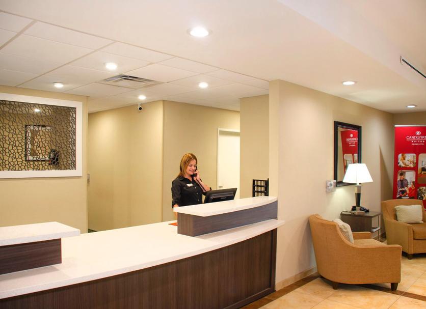 Front desk Photo