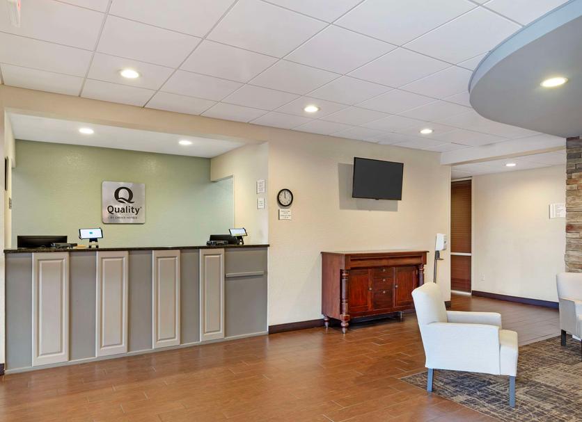 Front desk Photo