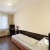 Fair Hotel Europaallee room in Frankfurt am Main with single bed, desk, TV and window