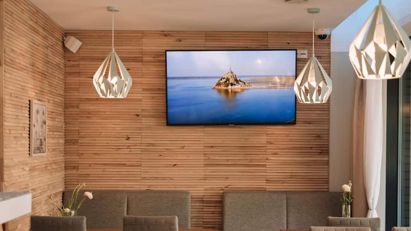 Merepargi Aparthotel & Cafe