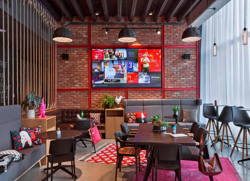 Restaurant Photo