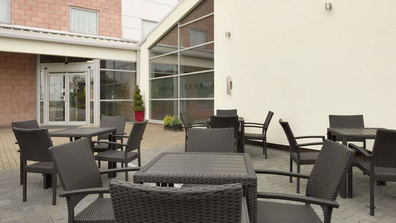 Ramada by Wyndham Wakefield from 47. Ossett Hotel Deals & Reviews KAYAK