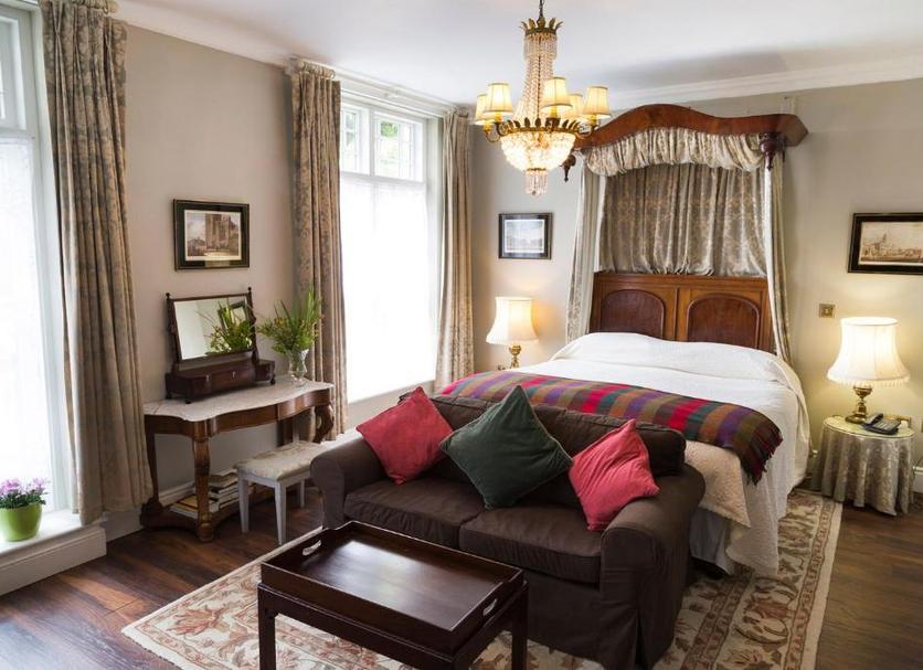 Bedroom Photo