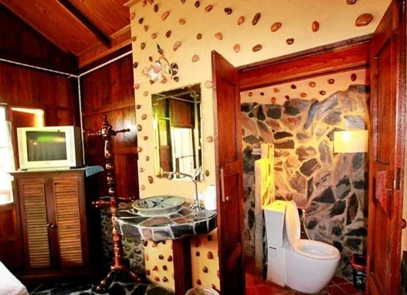 Bathroom Photo