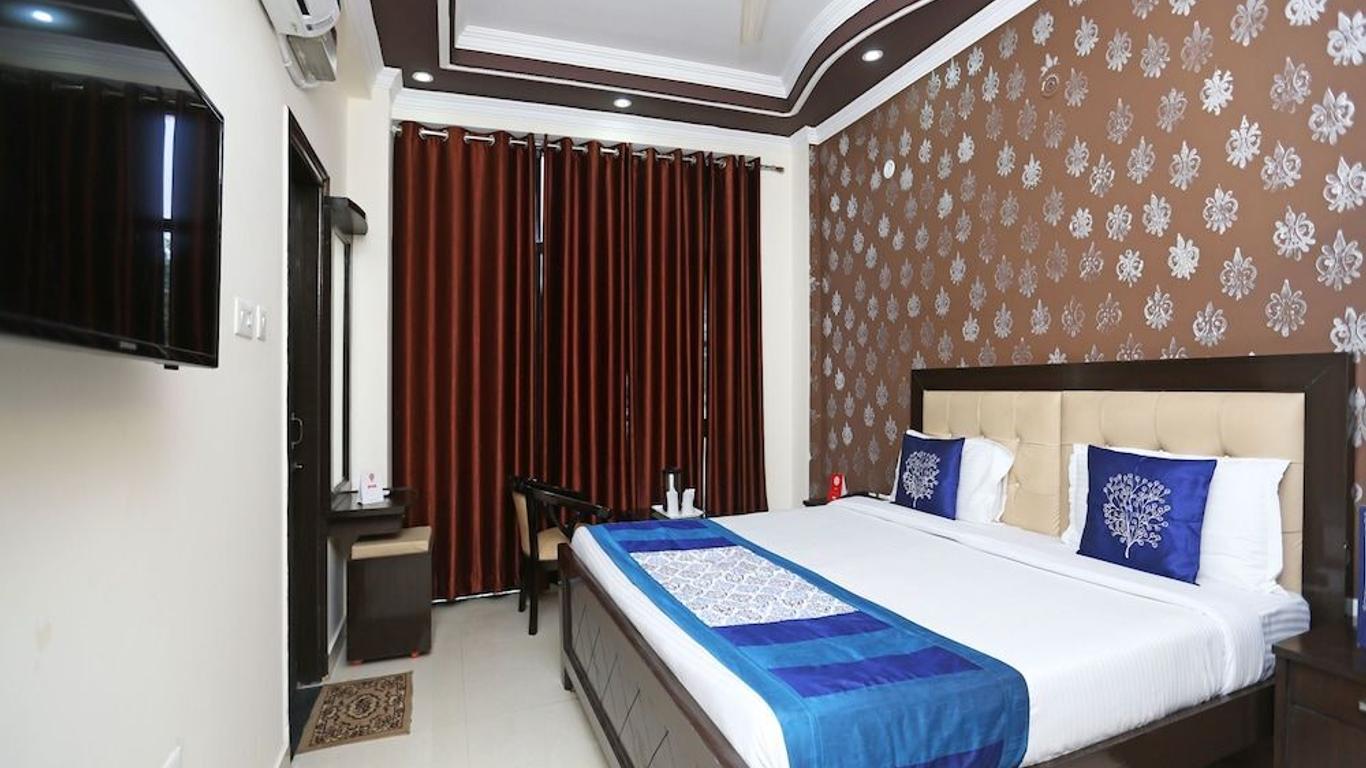 OYO 6163 Hotel City Palace